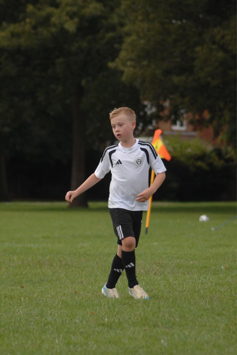 Grimsby United U8 Cosmos matchday action
